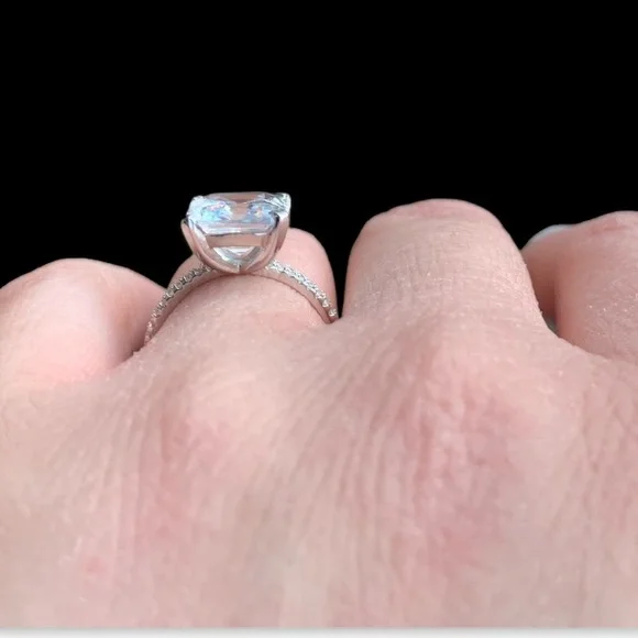 925 SS ASSCHER CUT DIAMOND RING - Picture 7 of 11